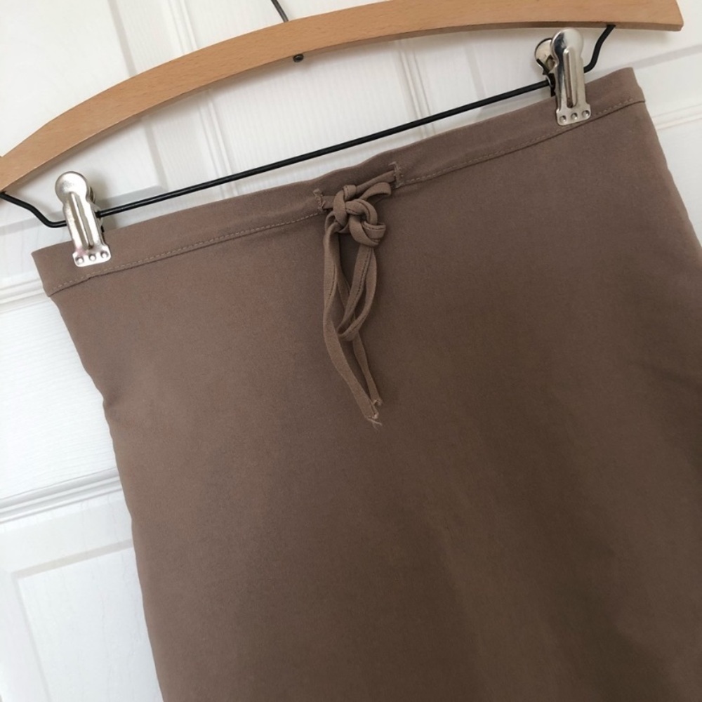 Taupe Ruffle Hem Drawstring Skirt - Picture 4 of 9